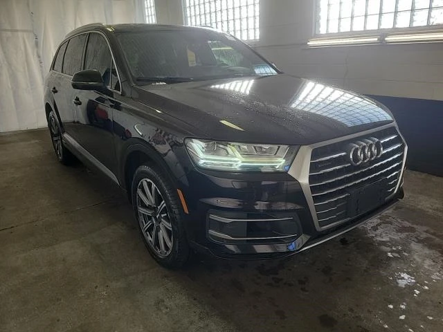 Audi Q7 3.0T* PREMIUM* PLUS* ДИГИТАЛНО* ТАБЛО* ДИСТРОНИК* , снимка 3 - Автомобили и джипове - 48720298