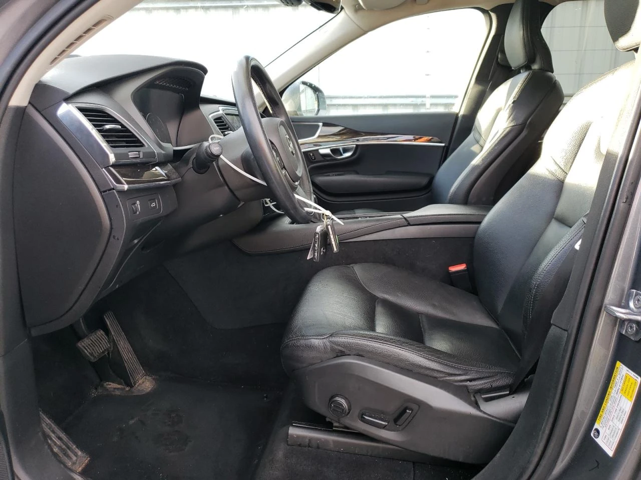 Volvo Xc90 T6 MOMENTUM* ПОДГРЕВ* KEYLESS* МЪРТВА ТОЧКА* 360  - изображение 7