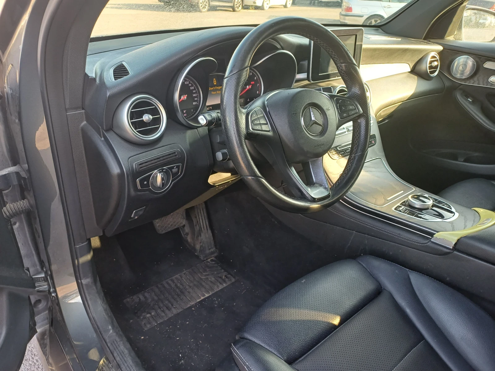 Mercedes-Benz GLC 300  - изображение 8