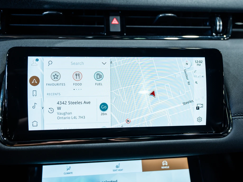 Land Rover Range Rover Evoque P250 AWD / R-Dynamic SE / PANO / Meridian / 360 | Mobile.bg   13