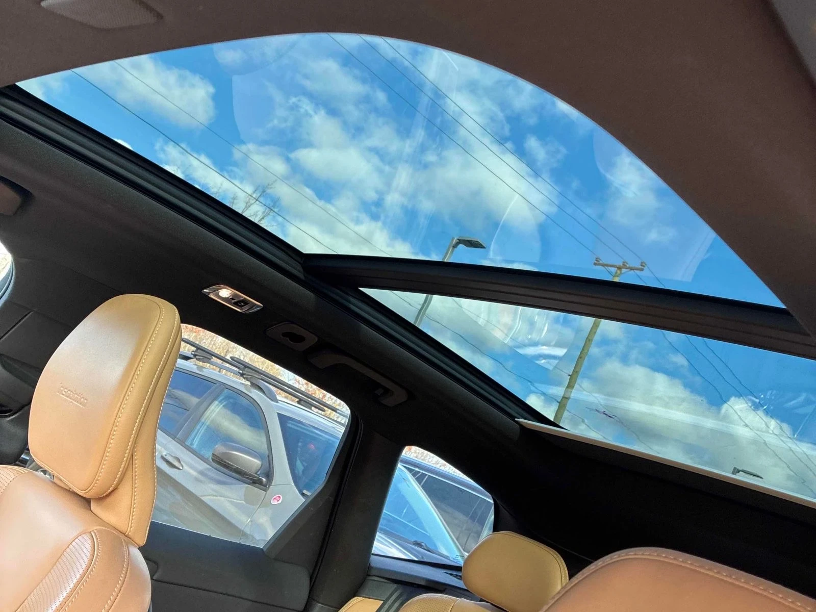 Volvo XC60 Inscription* 4x4* 360cam* Пано* Обдух* Подгрев - изображение 10