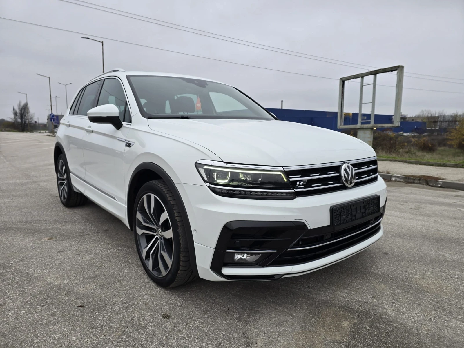 VW Tiguan 2.0TDI - 4MOTION - 240к.с. - R-LINE - изображение 2