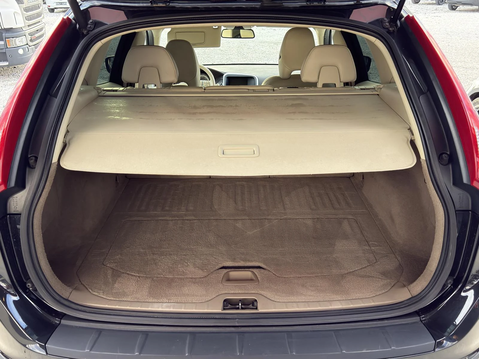 Volvo XC60  Volvo XC60 2.4D 163HP D3 AWD NAVI EURO5B - изображение 9