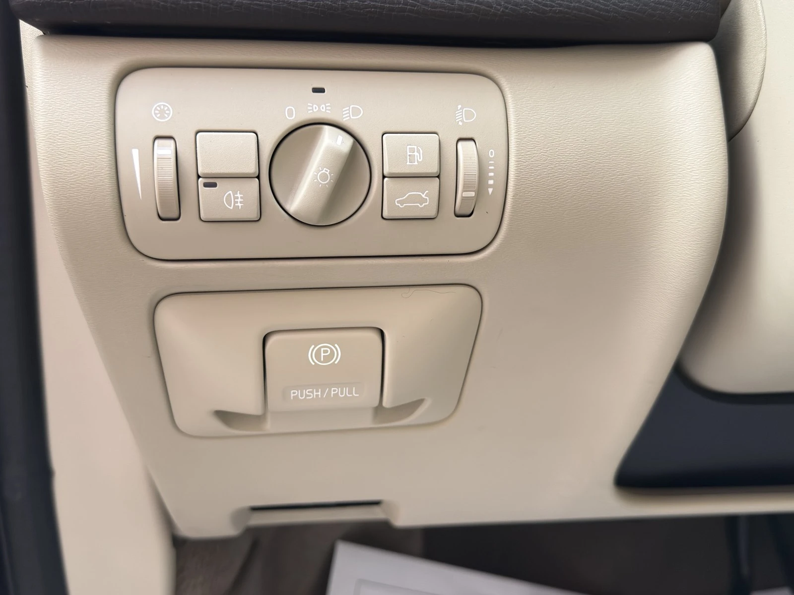 Volvo XC60  Volvo XC60 2.4D 163HP D3 AWD NAVI EURO5B | Mobile.bg � ����������� 16