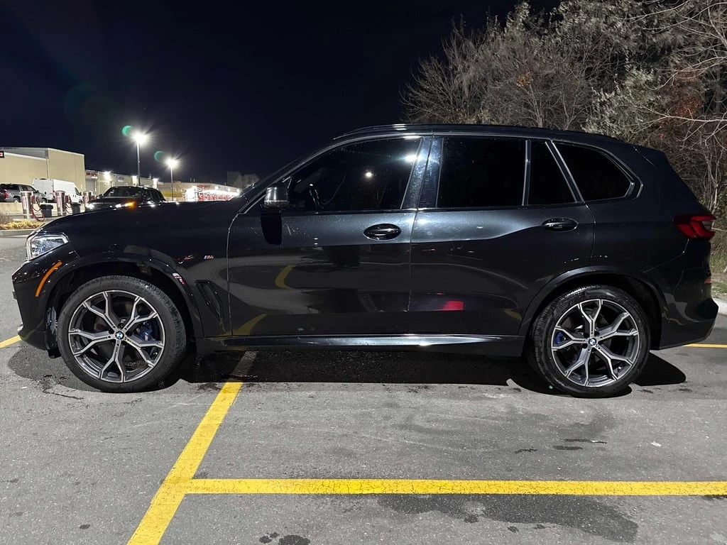 BMW X5 / M50i / M-PACK / DISTRONIC / ОБДУХВАНЕ / CARFAX - изображение 4