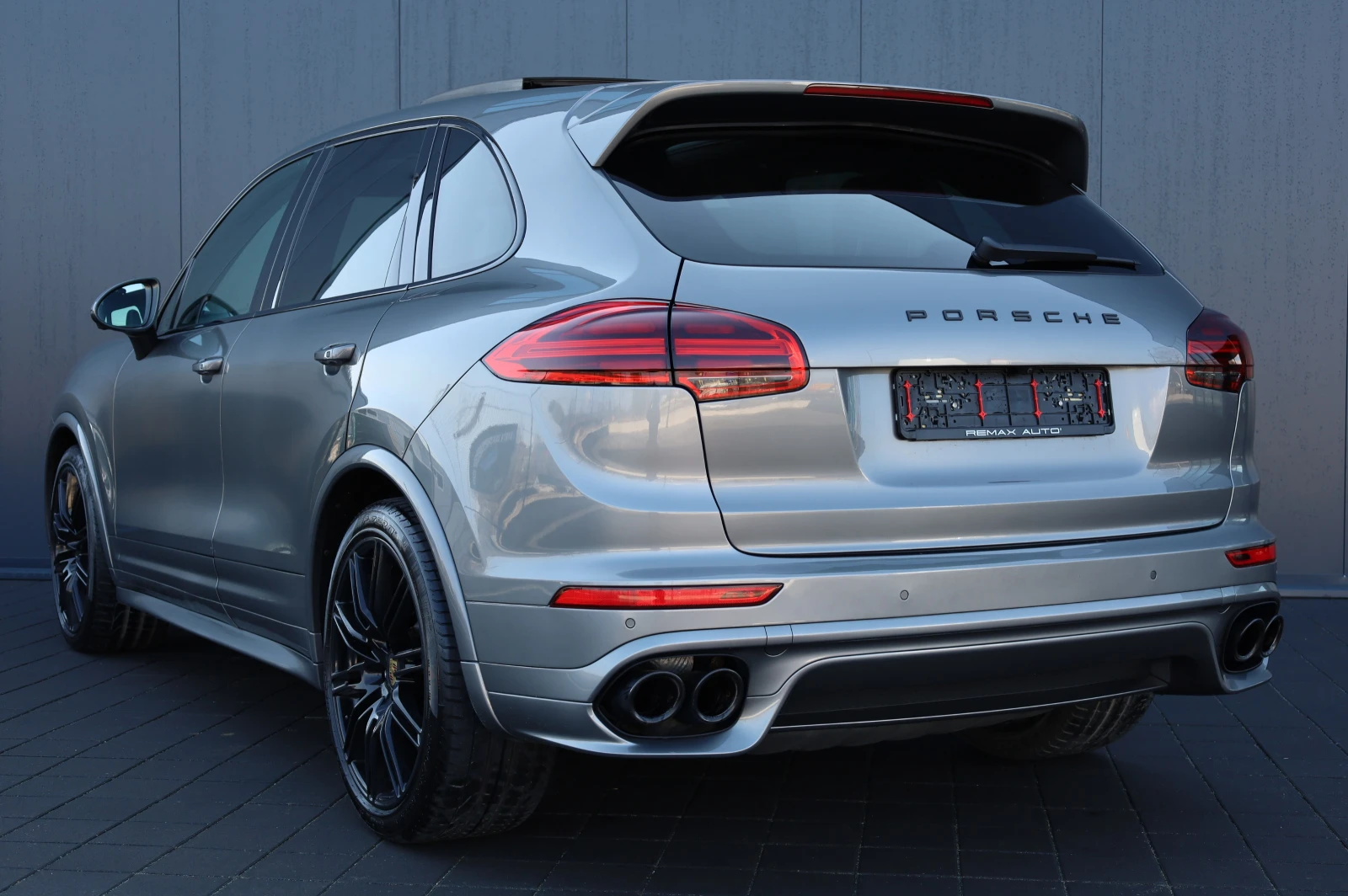 Porsche Cayenne GTS OPTIC* HD MATRIX LIGTS* BOSE* PANO* , снимка 6 - Автомобили и джипове - 53733380