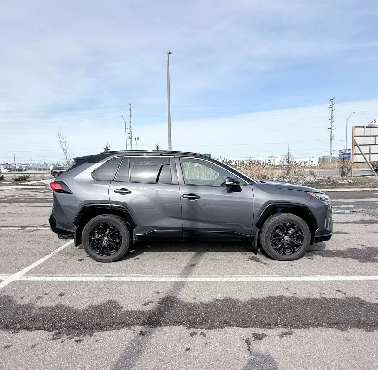Toyota Rav4 Hybrid XSE  CARFAX, снимка 15 - Автомобили и джипове - 53836800