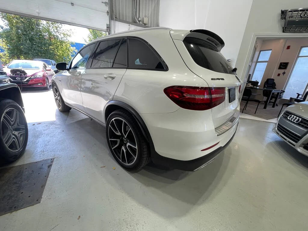 Mercedes-Benz GLC 43 AMG ПАМЕТ* ПАНОРАМА* КАМЕРА* ПОДГРЕВ, снимка 4 - Автомобили и джипове - 53845276