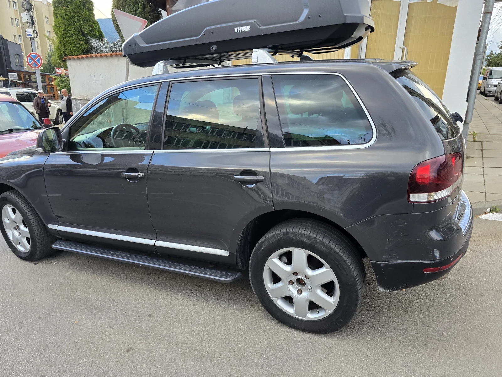 VW Touareg 3.0 ТДИ , снимка 5 - Автомобили и джипове - 54253082