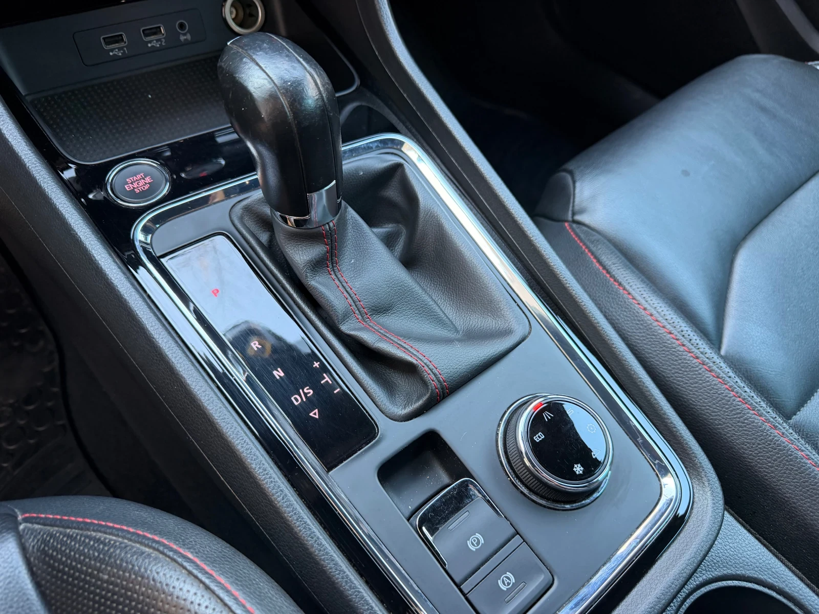 Seat Ateca FR / 4x4, снимка 14 - Автомобили и джипове - 54287198