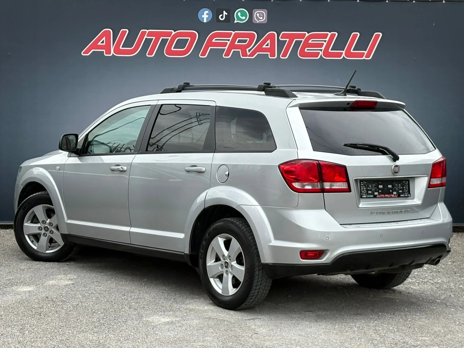 Fiat Freemont 2.0D INDIVIDUAL* 6+ 1* ЛИЗИНГ* БАРТЕР* , снимка 6 - Автомобили и джипове - 54455924