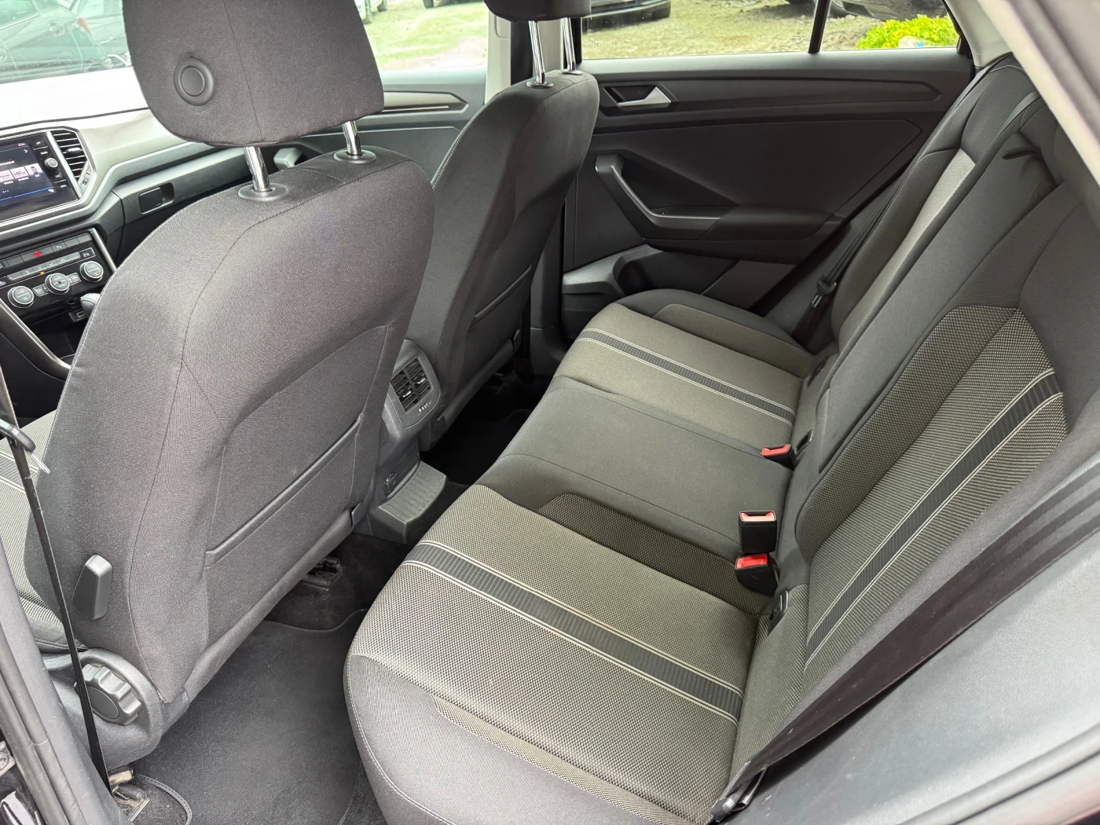 VW T-Roc 2.0TDI* 4motion* DSG , снимка 11 - Автомобили и джипове - 54878647