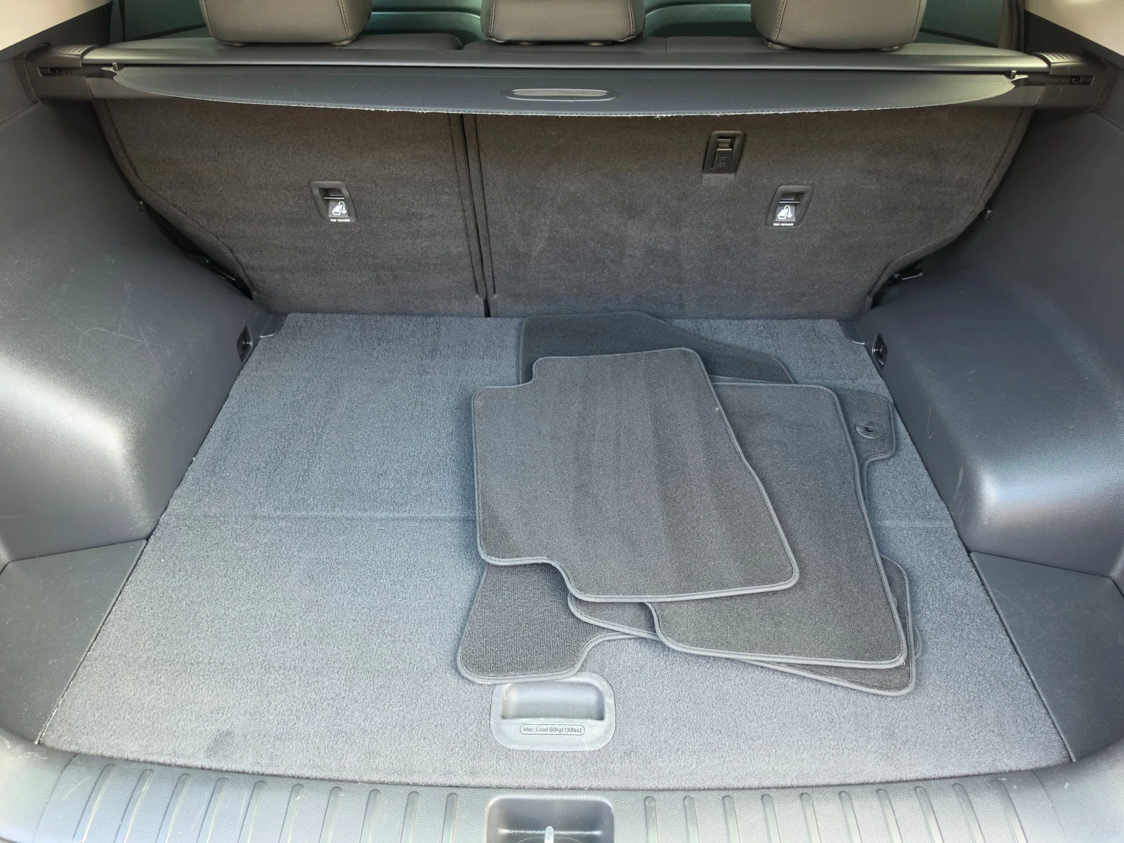 Hyundai Tucson 2.0 PREMIUM-FULL, снимка 17 - Автомобили и джипове - 54963059