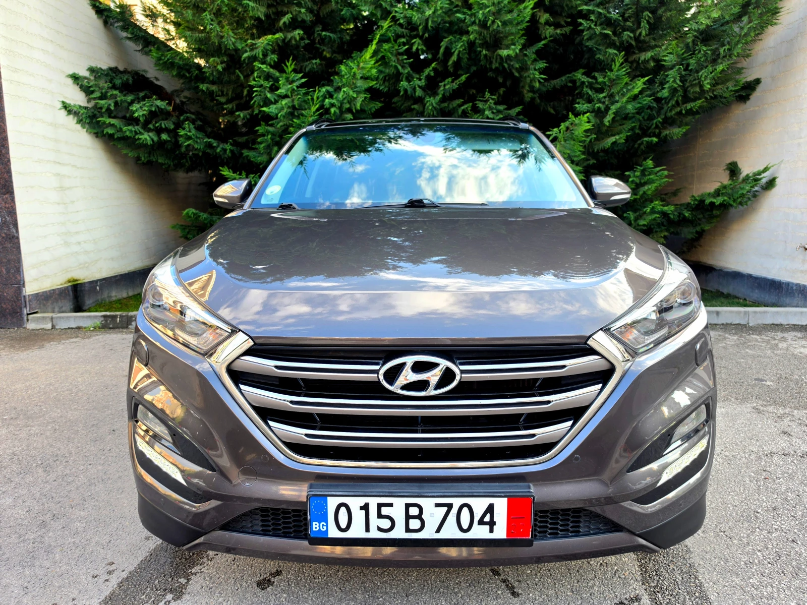 Hyundai Tucson 2.0 PREMIUM-FULL, снимка 2 - Автомобили и джипове - 54963059