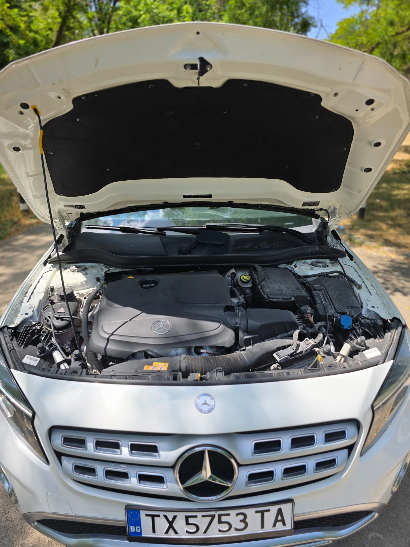 Mercedes-Benz GLA 250 2.0L , снимка 9 - Автомобили и джипове - 55341389