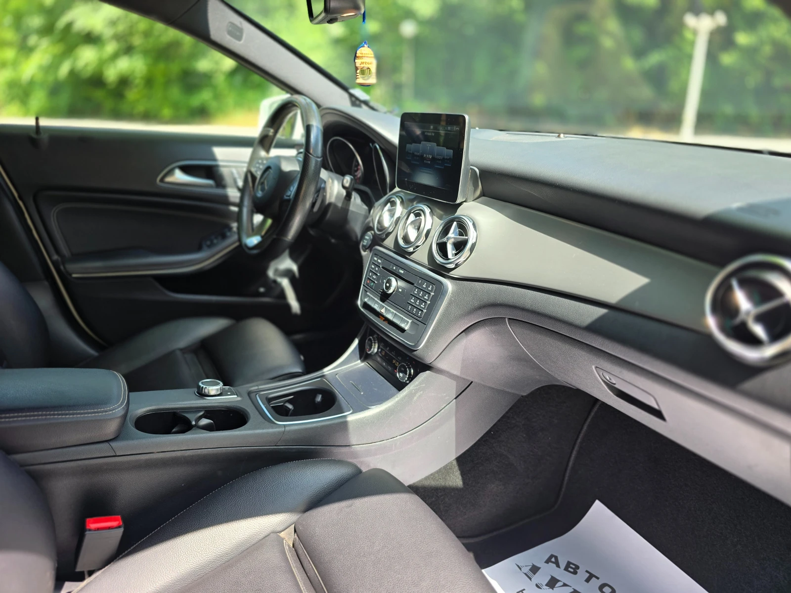 Mercedes-Benz GLA 250 2.0L , снимка 13 - Автомобили и джипове - 55341389