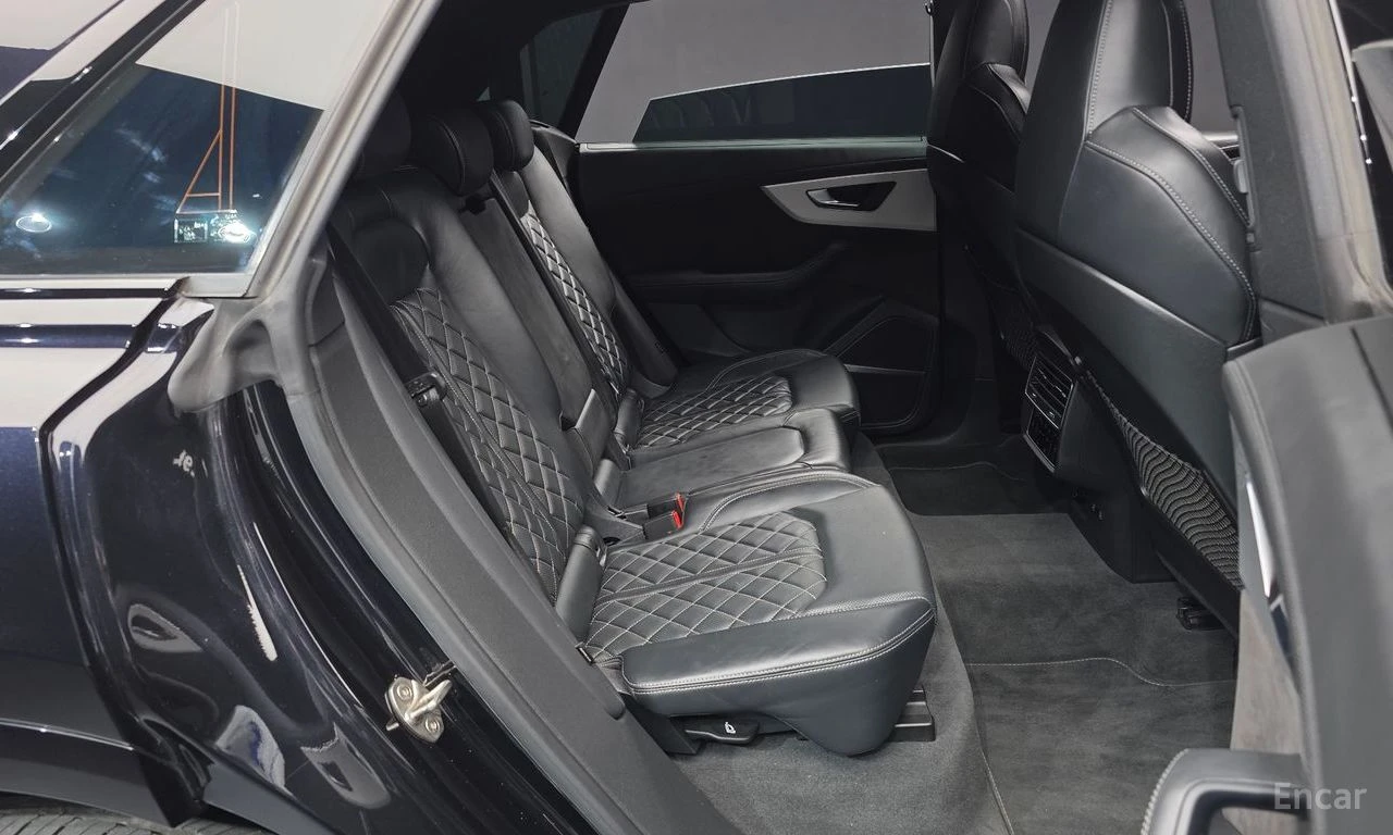 Audi Q8 55TFSI* MATRIX* S* LINE* ОБДУХВАНЕ* ХЕДЪП* LANE* A, снимка 14 - Автомобили и джипове - 55008585