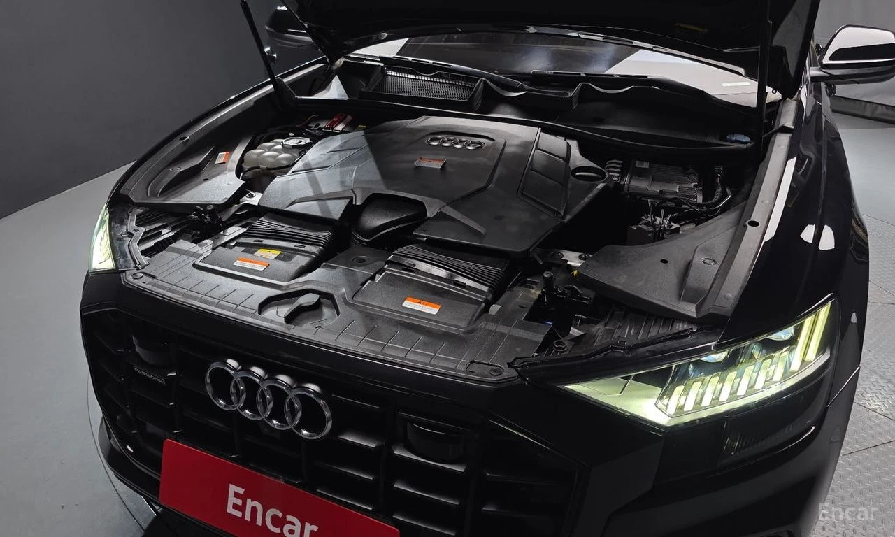 Audi Q8 55TFSI* MATRIX* S* LINE* ОБДУХВАНЕ* ХЕДЪП* LANE* A, снимка 17 - Автомобили и джипове - 55008585