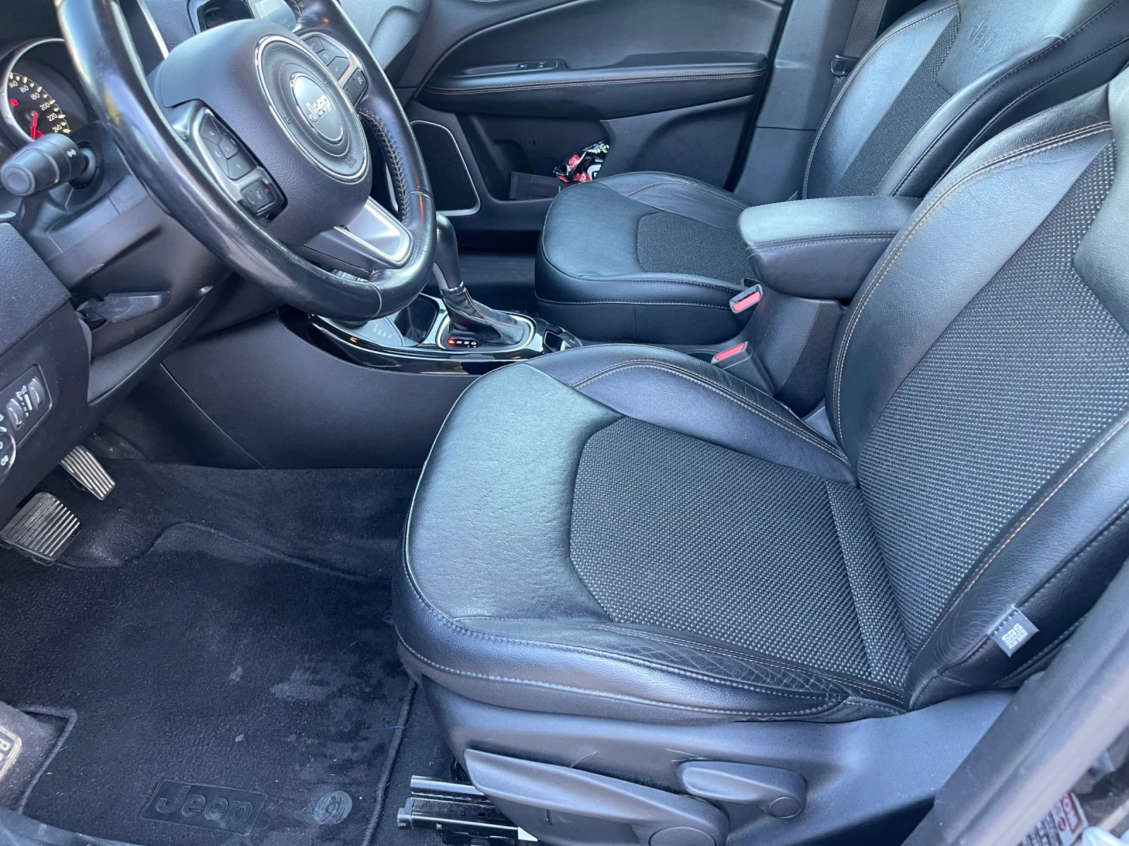Jeep Compass 2.0 TOP!!!, снимка 12 - Автомобили и джипове - 55692456