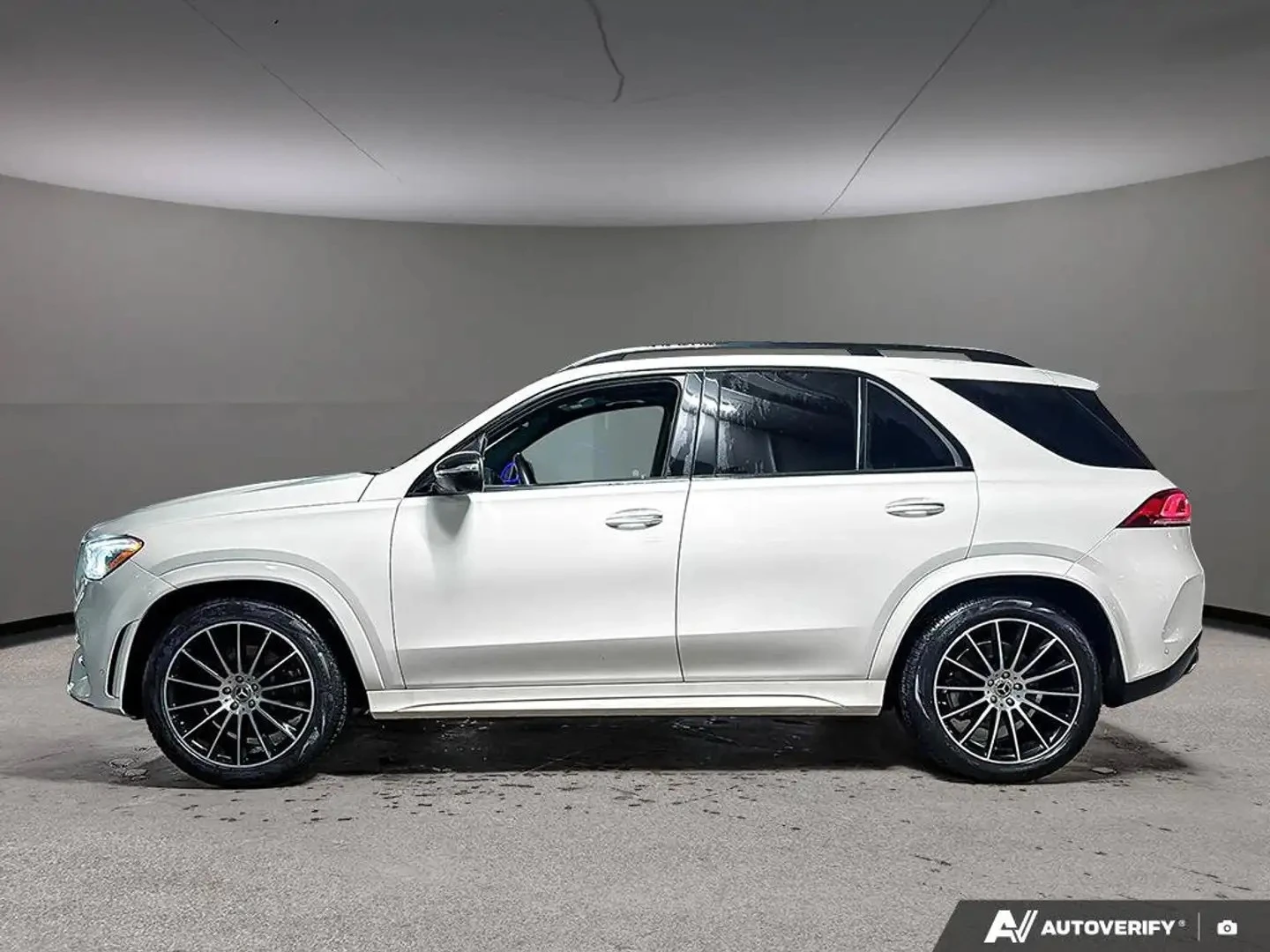 Mercedes-Benz GLE 450 AMG BUSMESTER ЦЕНА ДО БЪЛГАРИЯ АВТОКРЕДИТ, снимка 3 - Автомобили и джипове - 55848707