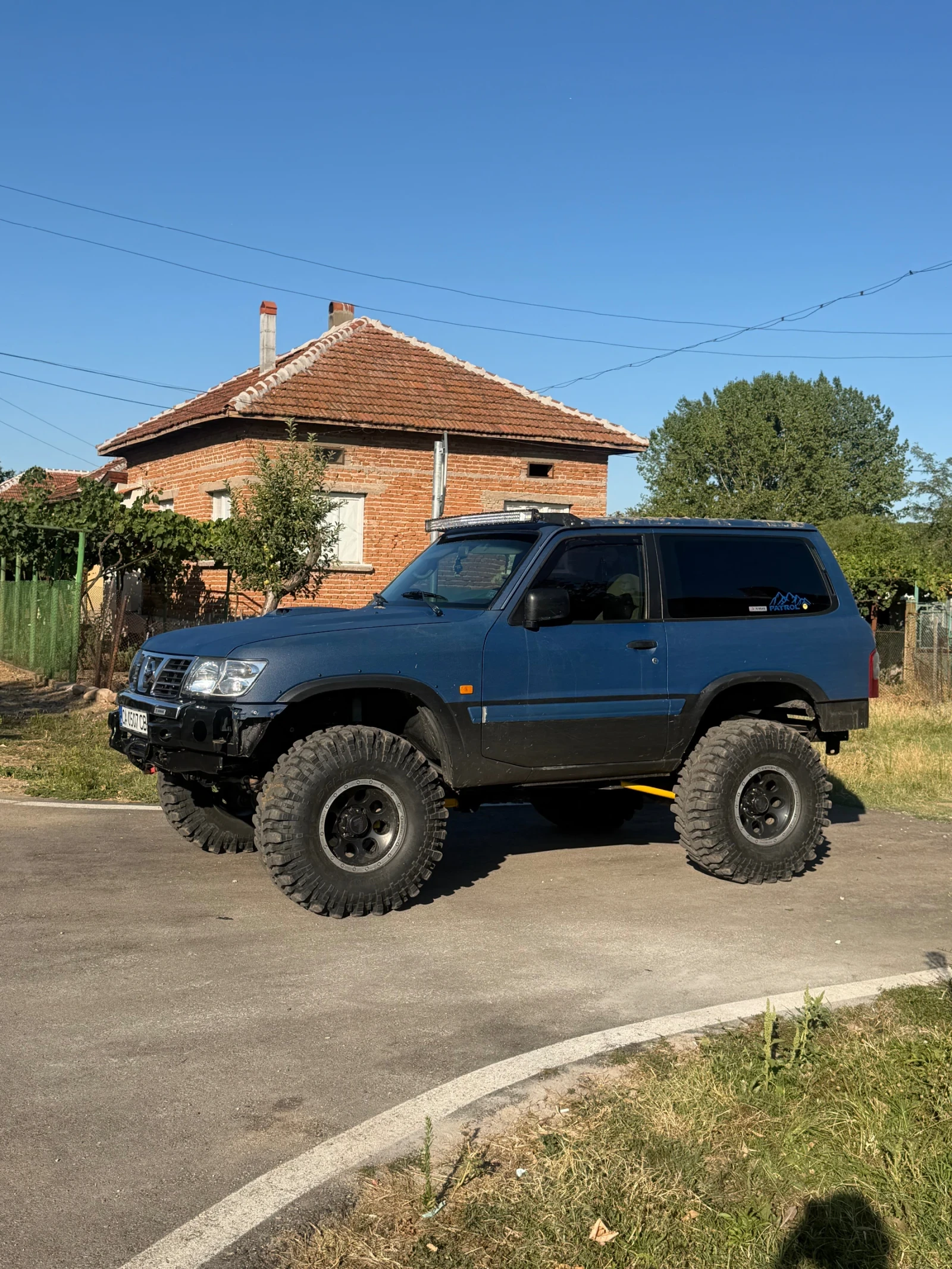 Nissan Patrol, снимка 12 - Автомобили и джипове - 56159615