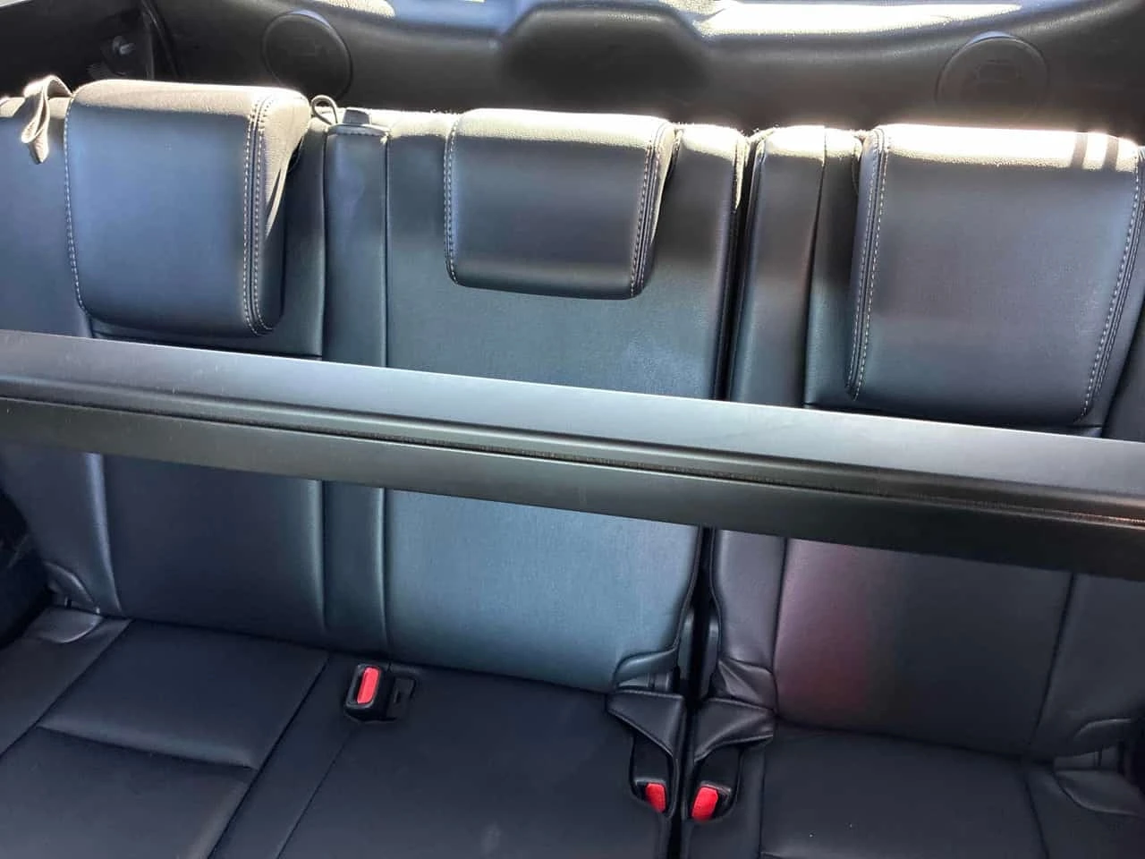 Toyota Highlander Hybrid Limited | CARFAX | БЕЗ ИНЦИДЕНТИ , снимка 12 - Автомобили и джипове - 56192267