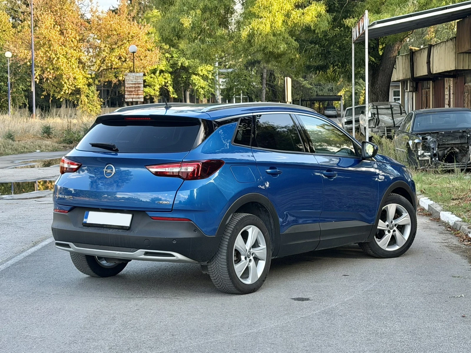 Opel Crossland X Automatic* LED* NAVI* Подгрев* Ел.Багажник* Камери, снимка 6 - Автомобили и джипове - 56303579