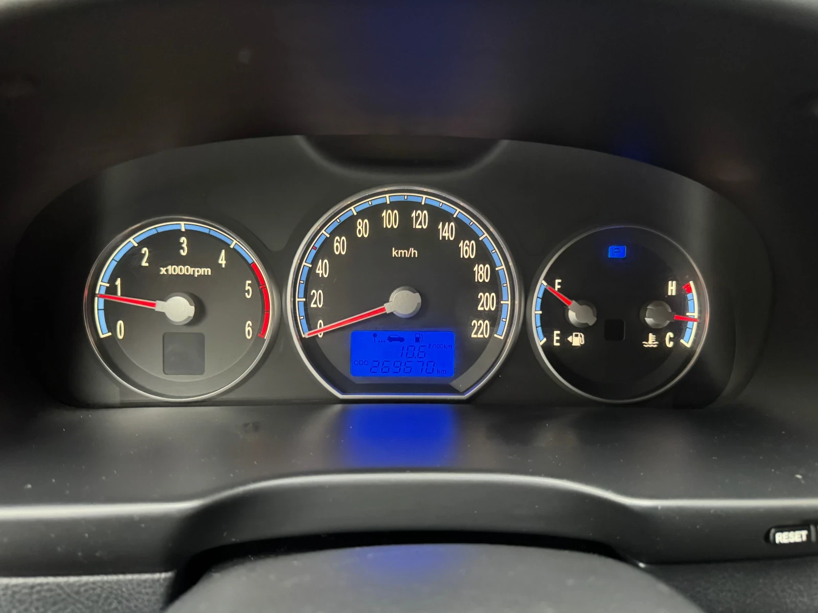 Hyundai Santa fe, снимка 12 - Автомобили и джипове - 56449637