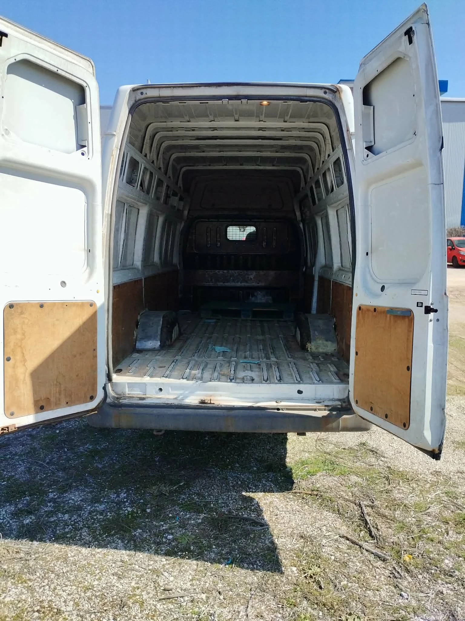 Ford Transit T 460 2.4 td, снимка 11 - Бусове и автобуси - 54352009