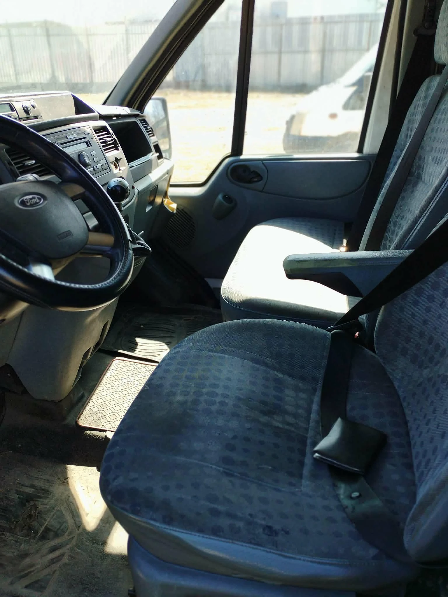 Ford Transit T 460 2.4 td, снимка 6 - Бусове и автобуси - 54352009