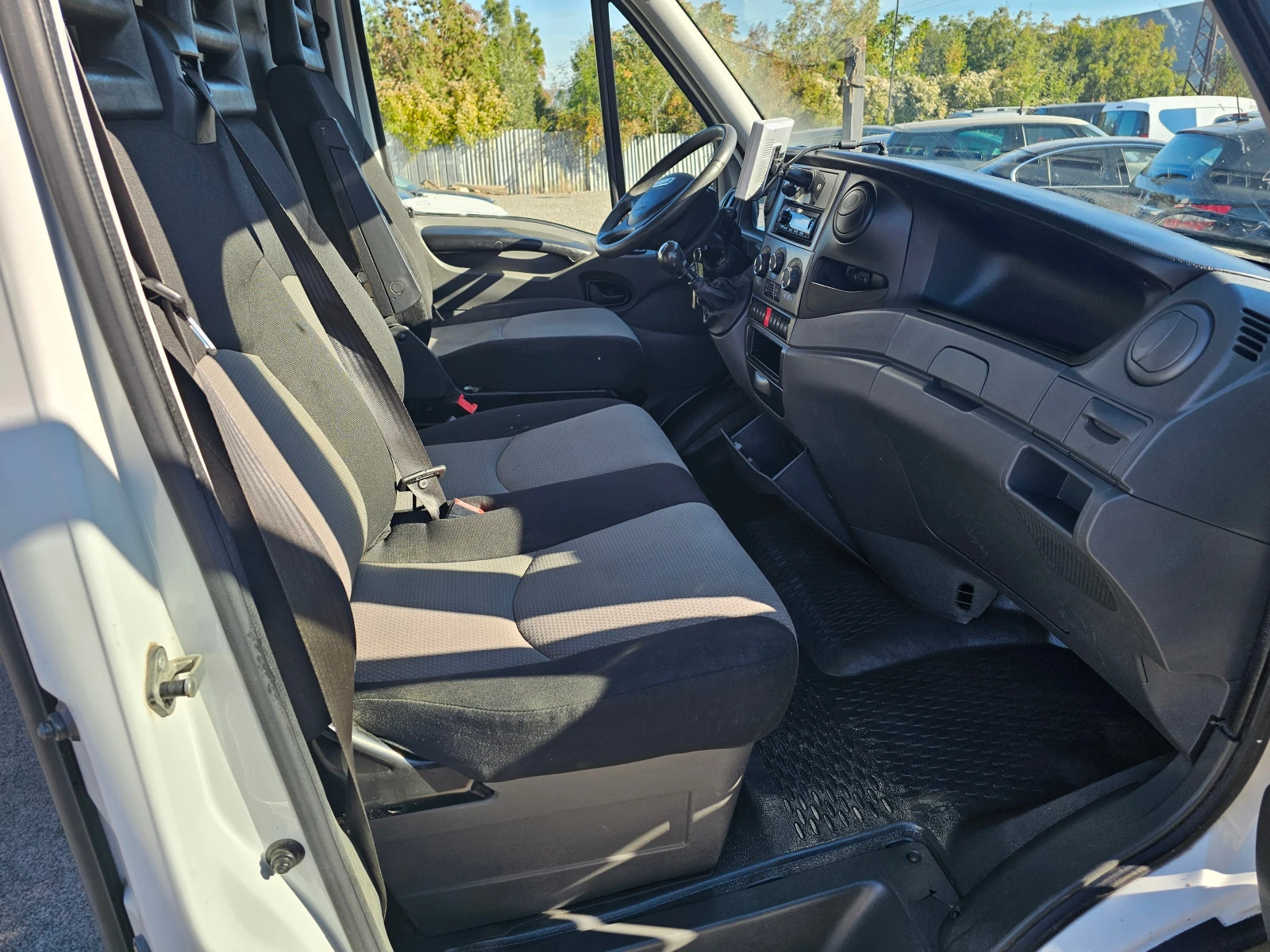 Iveco Daily 3.0d kamera, снимка 9 - Бусове и автобуси - 56334526