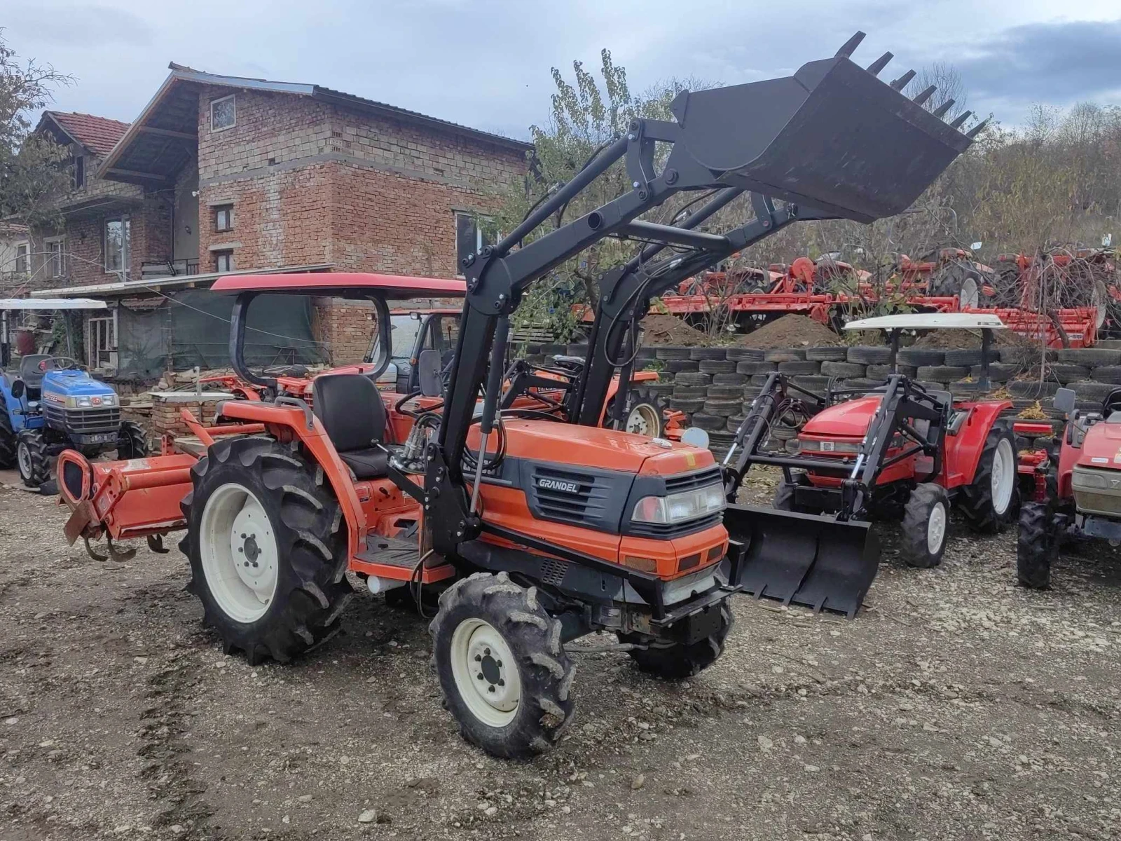 Трактор Kubota GL301 - изображение 2