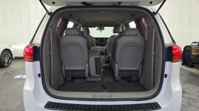 Kia Carnival Deluxe 2.2L* ПОДГРЕВ СЕДАЛКИ * hellascars.bg * , снимка 15