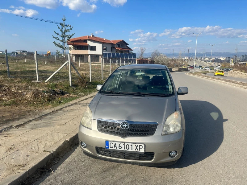 Toyota Corolla verso 1.6, снимка 3 - Автомобили и джипове - 45203443