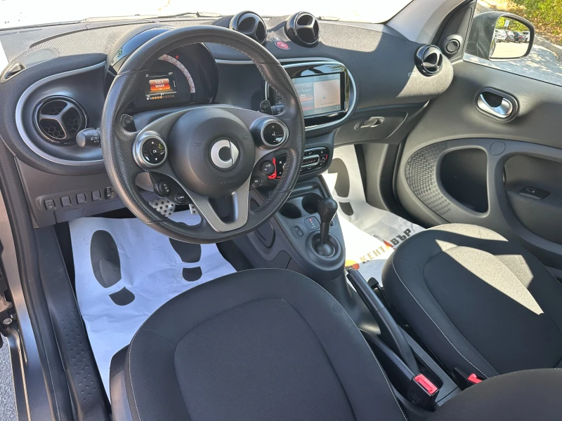 Smart Fortwo Автоматик, снимка 10 - Автомобили и джипове - 46884601