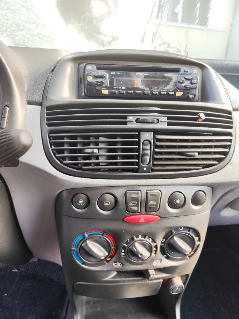 Fiat Punto, снимка 6 - Автомобили и джипове - 48374275