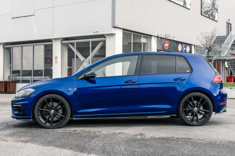 VW Golf R MK7.5 AKRAPOVIC От Порше София, снимка 7 - Автомобили и джипове - 52844033