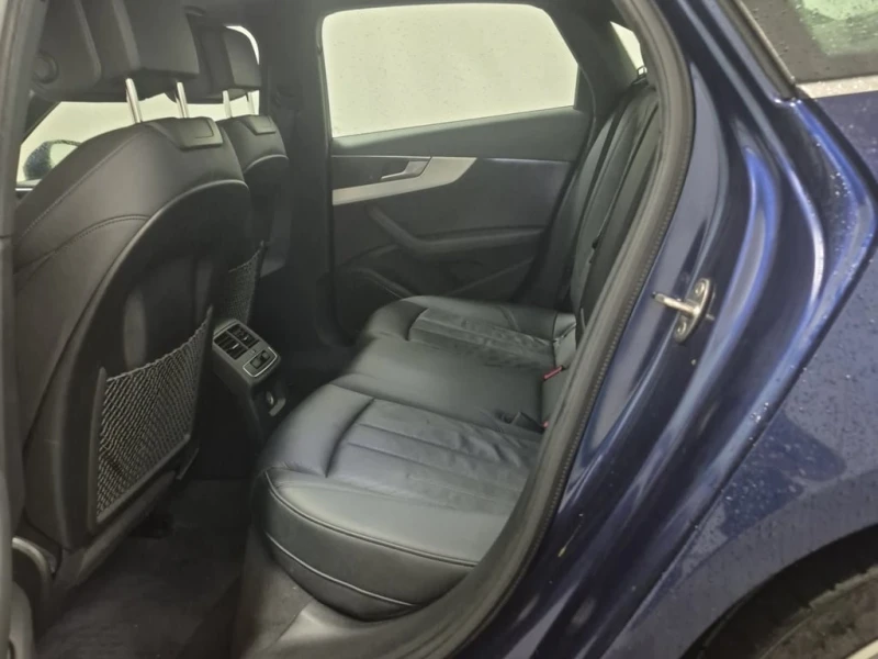 Audi A4 45TFSI PremiumPlus * CARFAX * Дигитално табло * , снимка 11 - Автомобили и джипове - 53257301