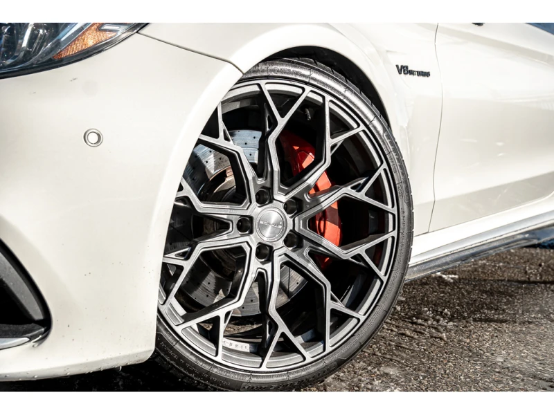 Mercedes-Benz C 63 AMG S COUPE* BURMESTER* NAVI* SUNROOF* CAMERA AND MORE, снимка 3 - Автомобили и джипове - 53486772