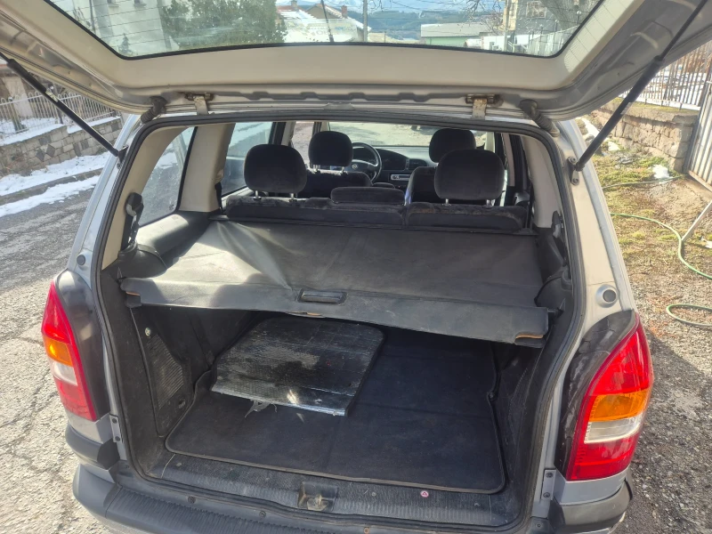 Opel Zafira, снимка 12 - Автомобили и джипове - 53540510