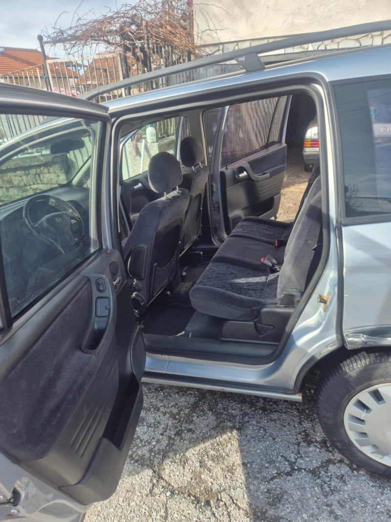 Opel Zafira, снимка 14 - Автомобили и джипове - 53540510