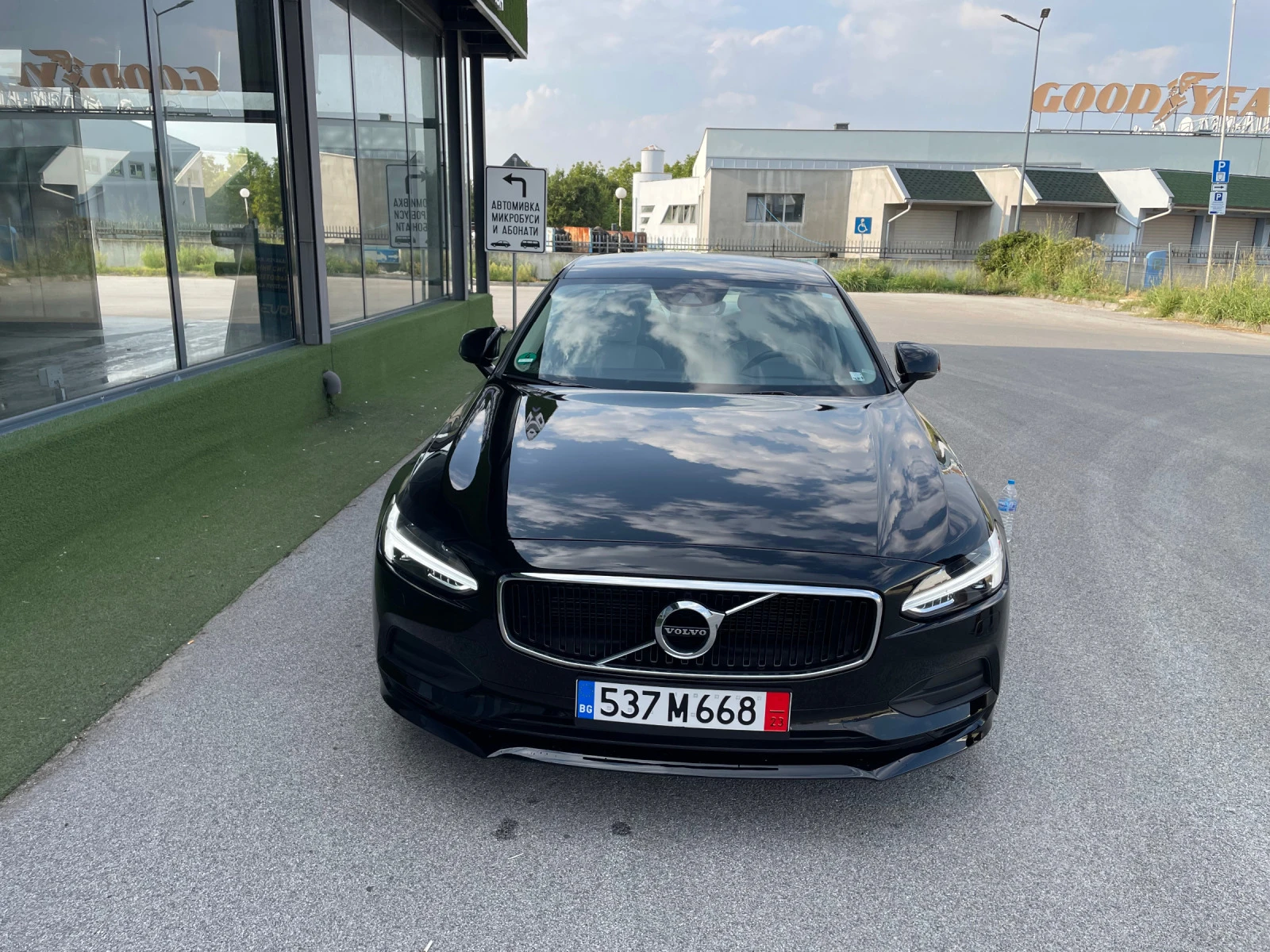 Volvo S90 D4 - изображение 2