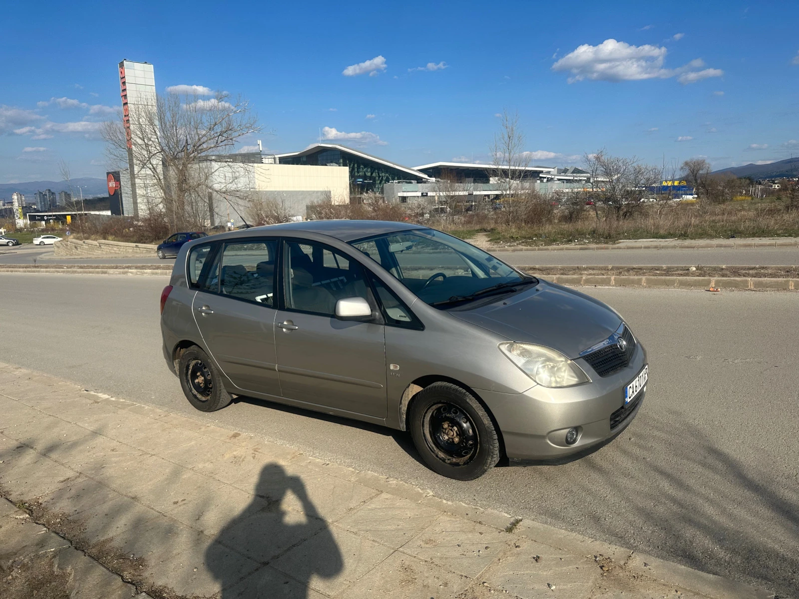 Toyota Corolla verso 1.6 - изображение 2