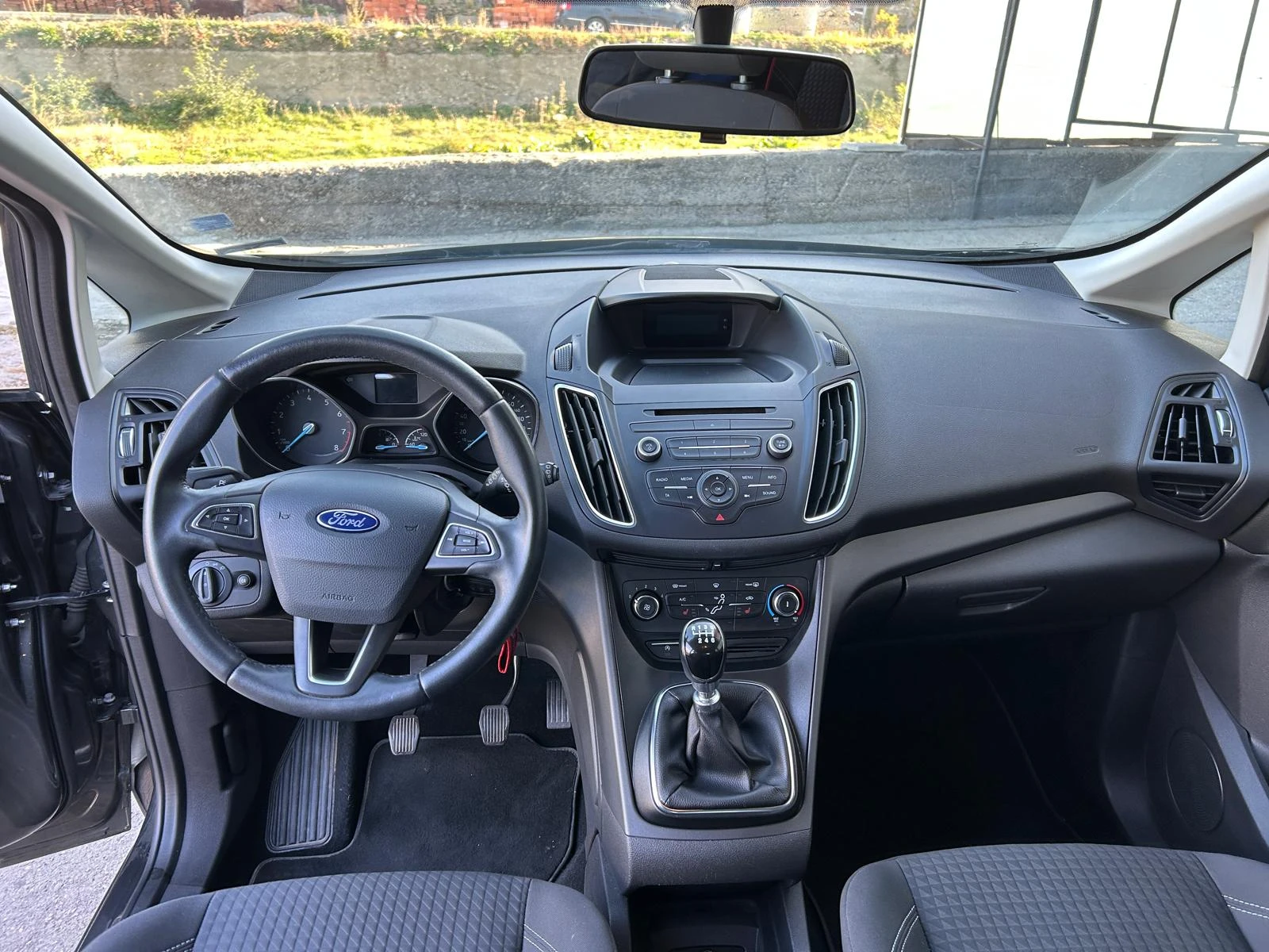 Ford C-max  1.0i 125kc ECOBOOST-euro6 - изображение 7