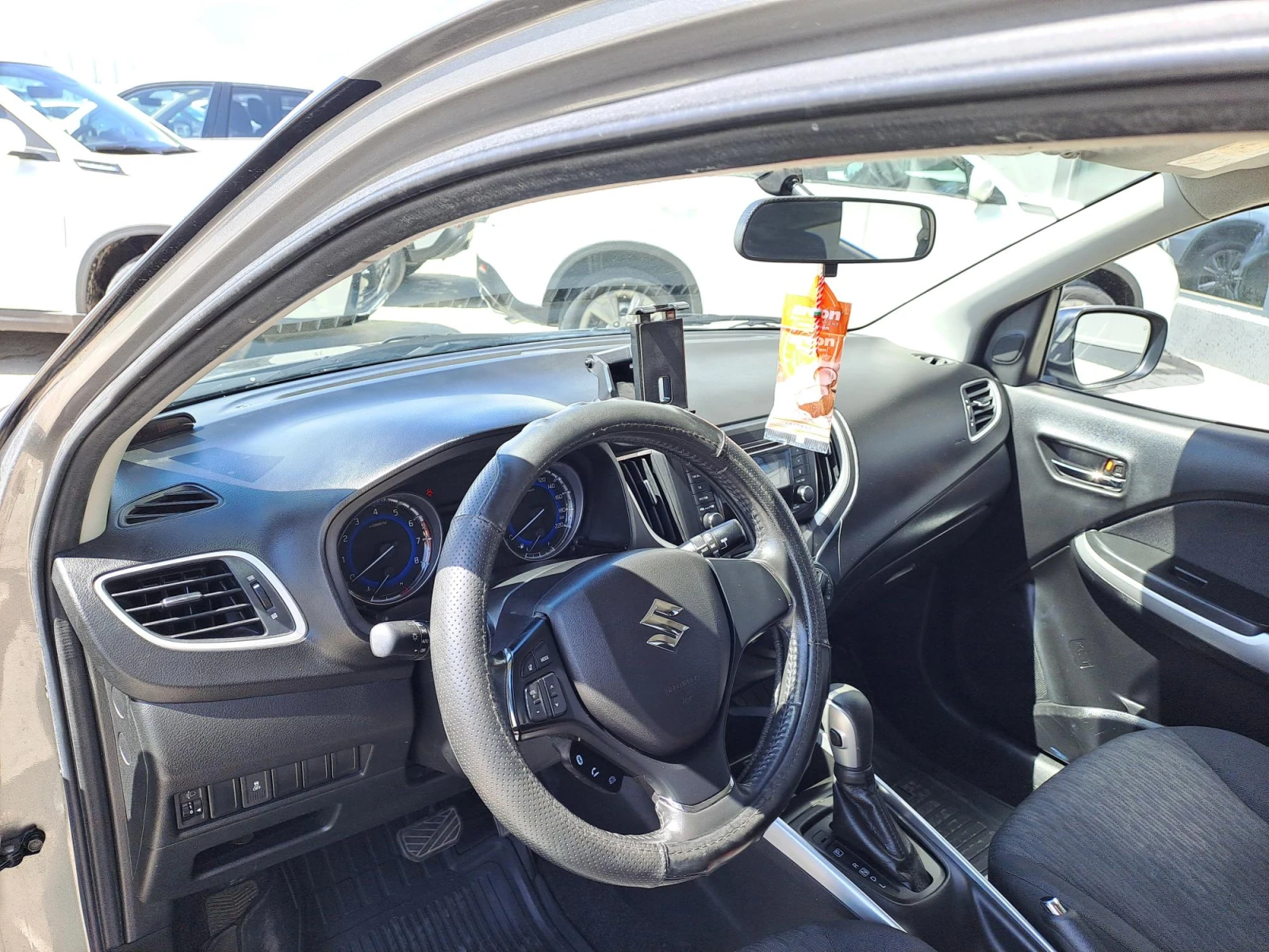 Suzuki Baleno 1. 2 GL+ AUTOMATIC  - изображение 7