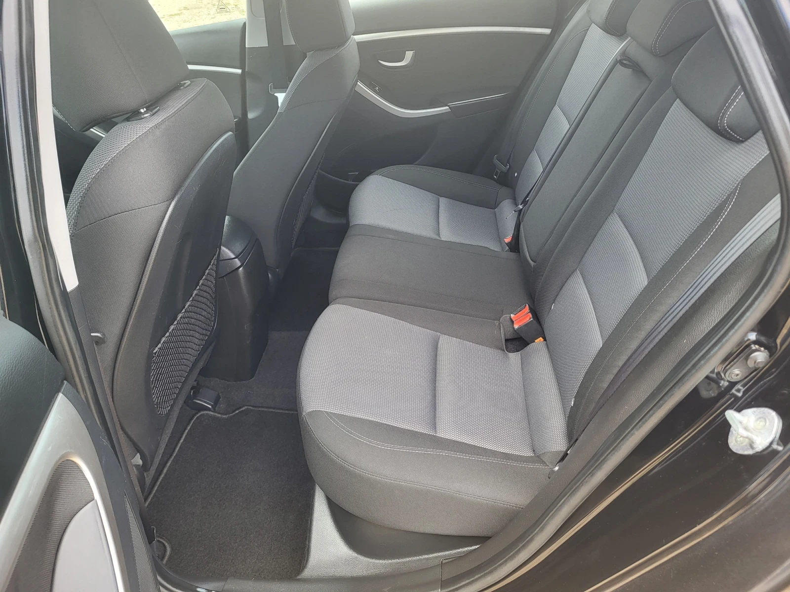 Hyundai I30 1.4i - изображение 10
