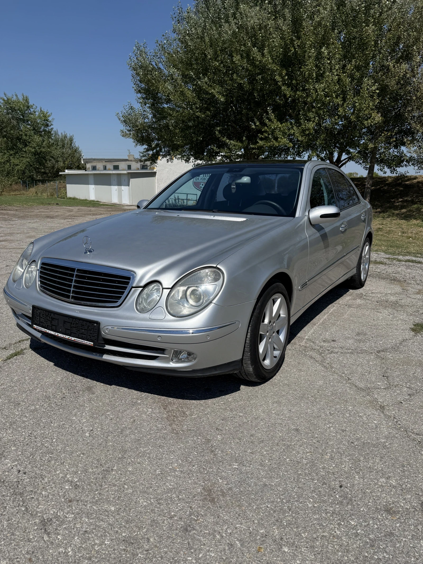Mercedes-Benz E 270 Avantgarde - изображение 3