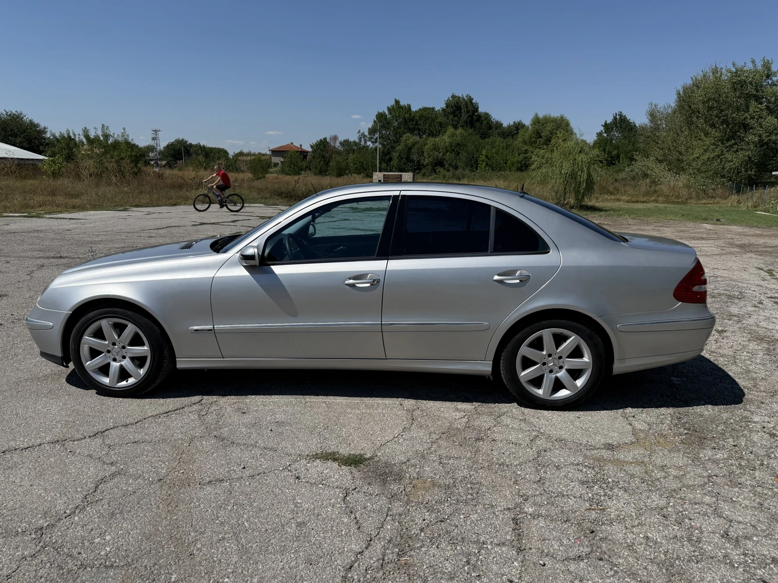 Mercedes-Benz E 270 Avantgarde - изображение 5