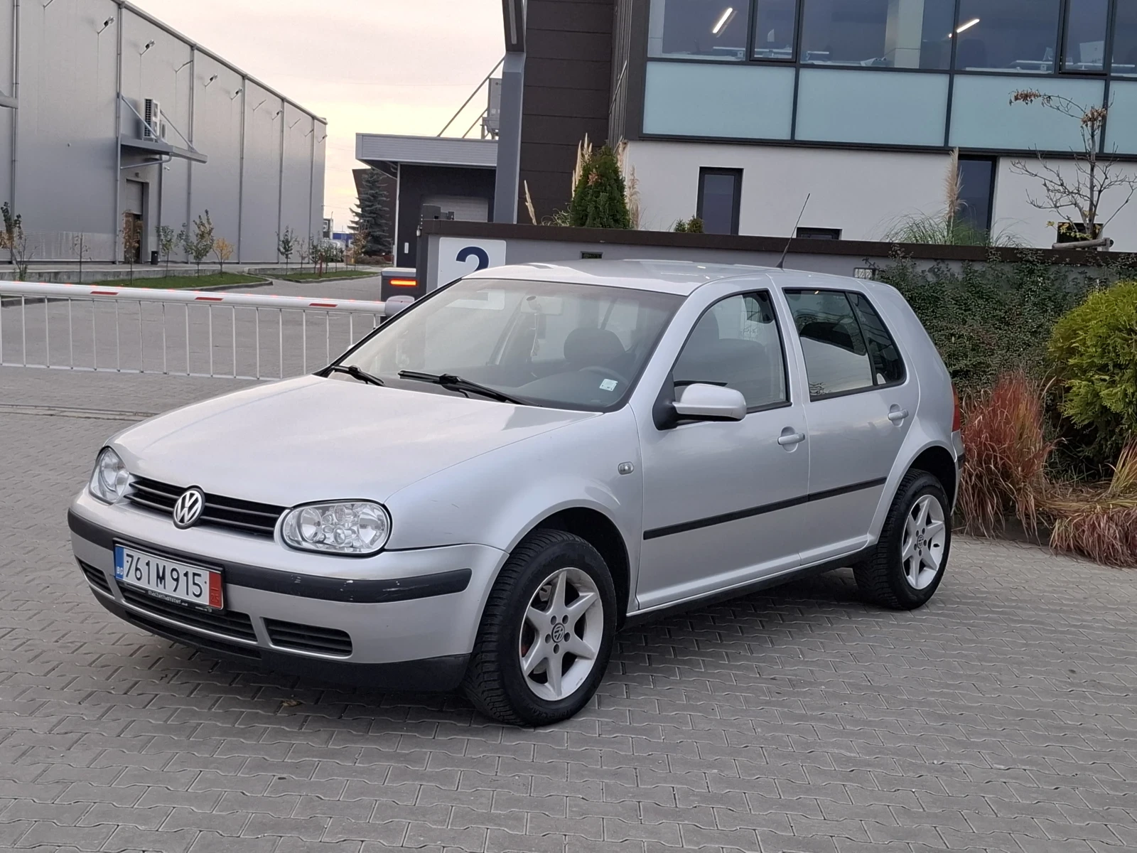 VW Golf 1.9TDI* (90)* FACELIFT* *  * *  | Mobile.bg   4