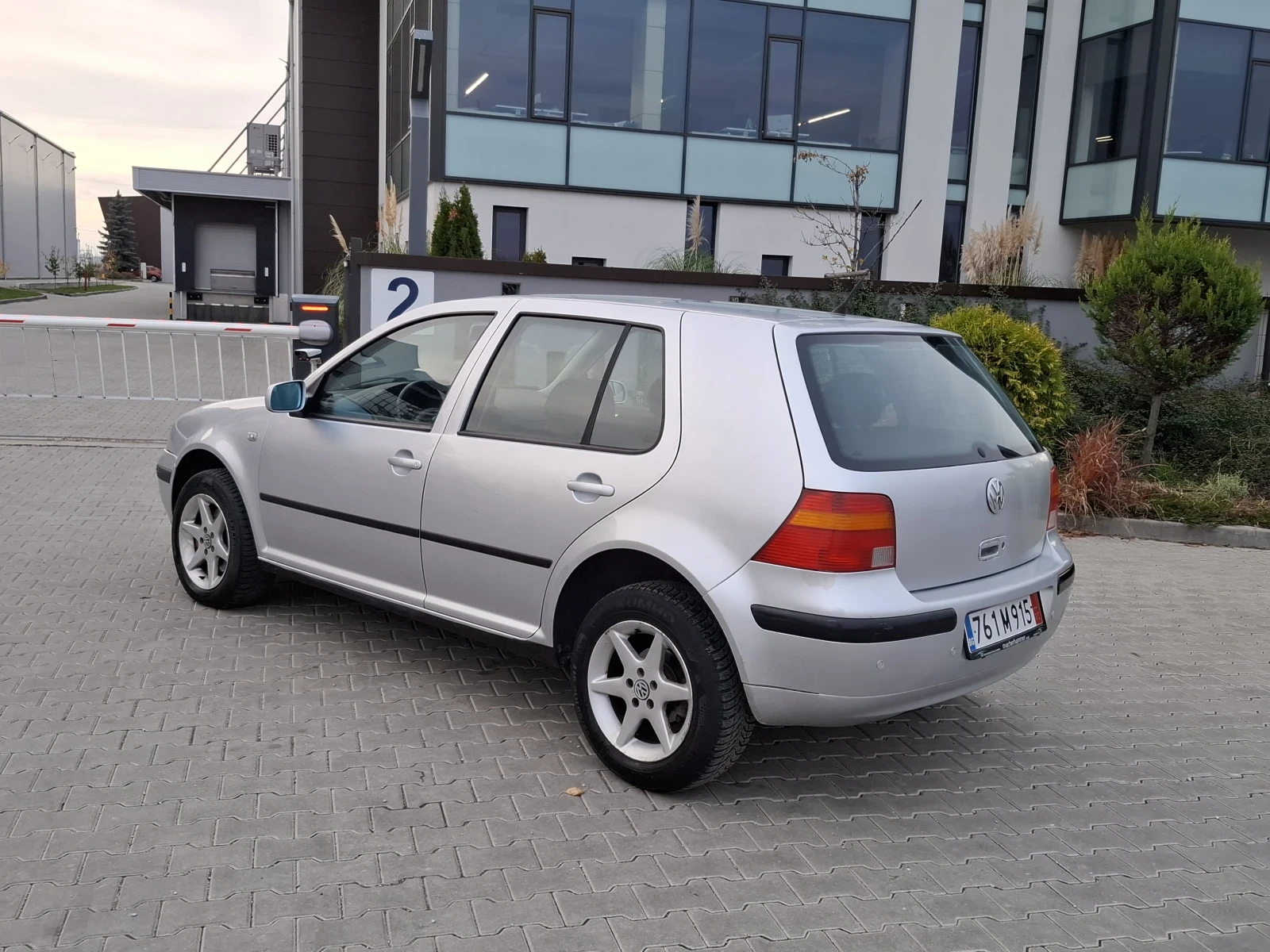 VW Golf 1.9TDI* (90)* FACELIFT* *  * *  | Mobile.bg   6